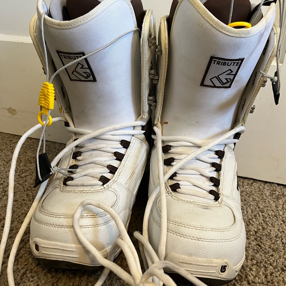 Burton White and Brown Tribute Snowboard Boots